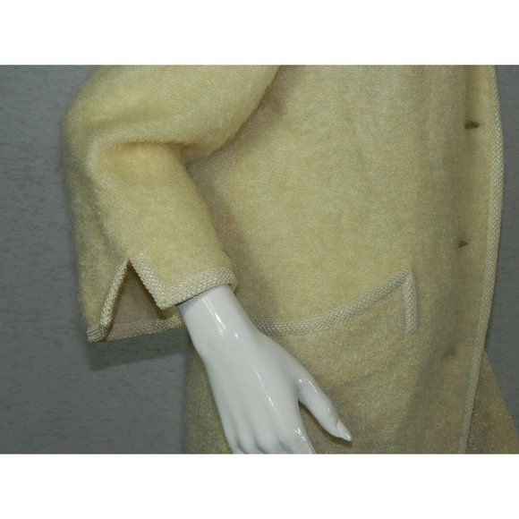 Roos Atkins Coat Ivory Curly Boucle Wool 1960 Jacket Bell Sleeves Size Medium - Picture 6 of 12
